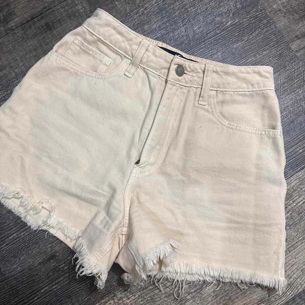 holster high waisted size 3 cream denim shorts with frayed hem